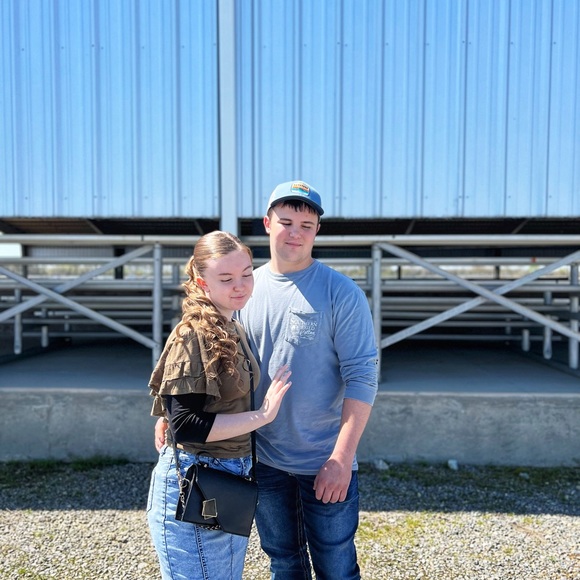 Meet your Posher, Jasmine - Picture 2 of 5